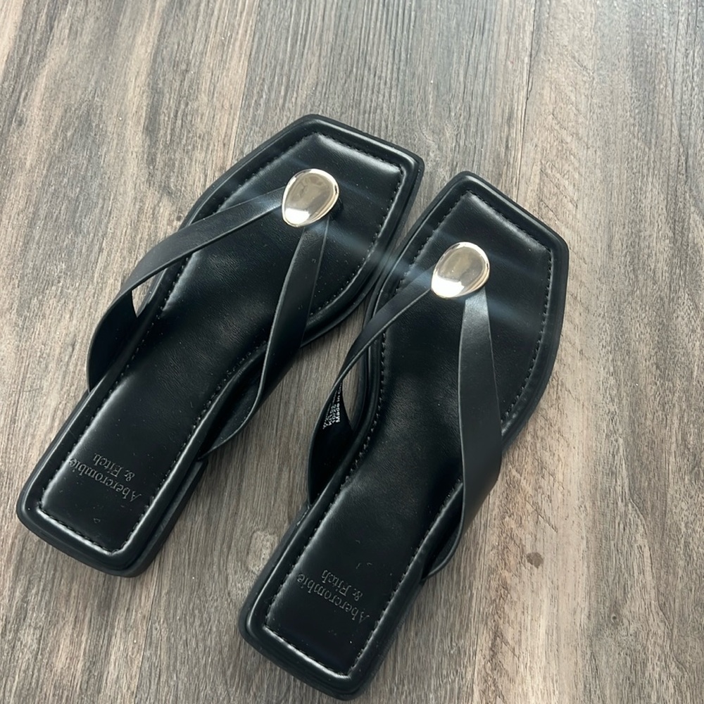Black Abercrombie Sandals